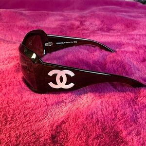 Chanel Vintage Dark Brown Sunglasses with Mother of Pearl Interlocking CC Logo